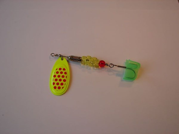 Picture of Chartreuse Red Dots with Chartreuse #458
